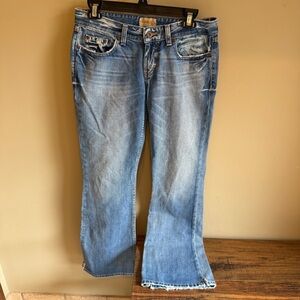 BKE Star 20 Bootcut Distressed Jeans Medium Wash Low Rise  Womens EUC Y2K